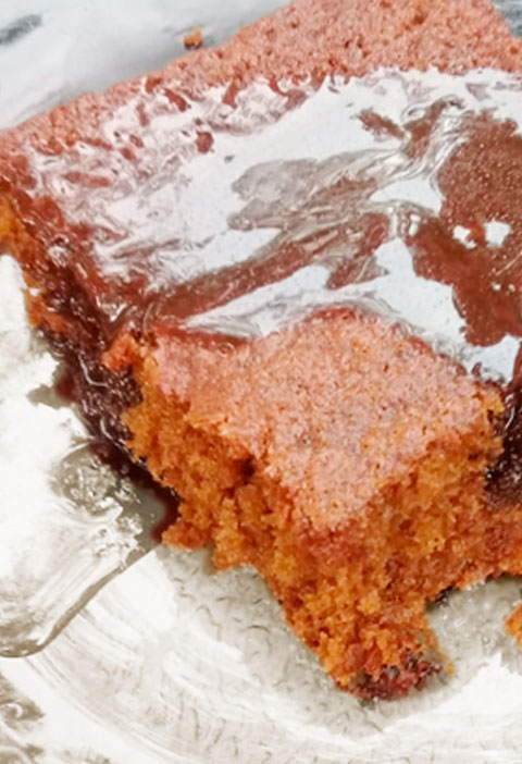 Sticky Toffee Pudding with Toffee Source